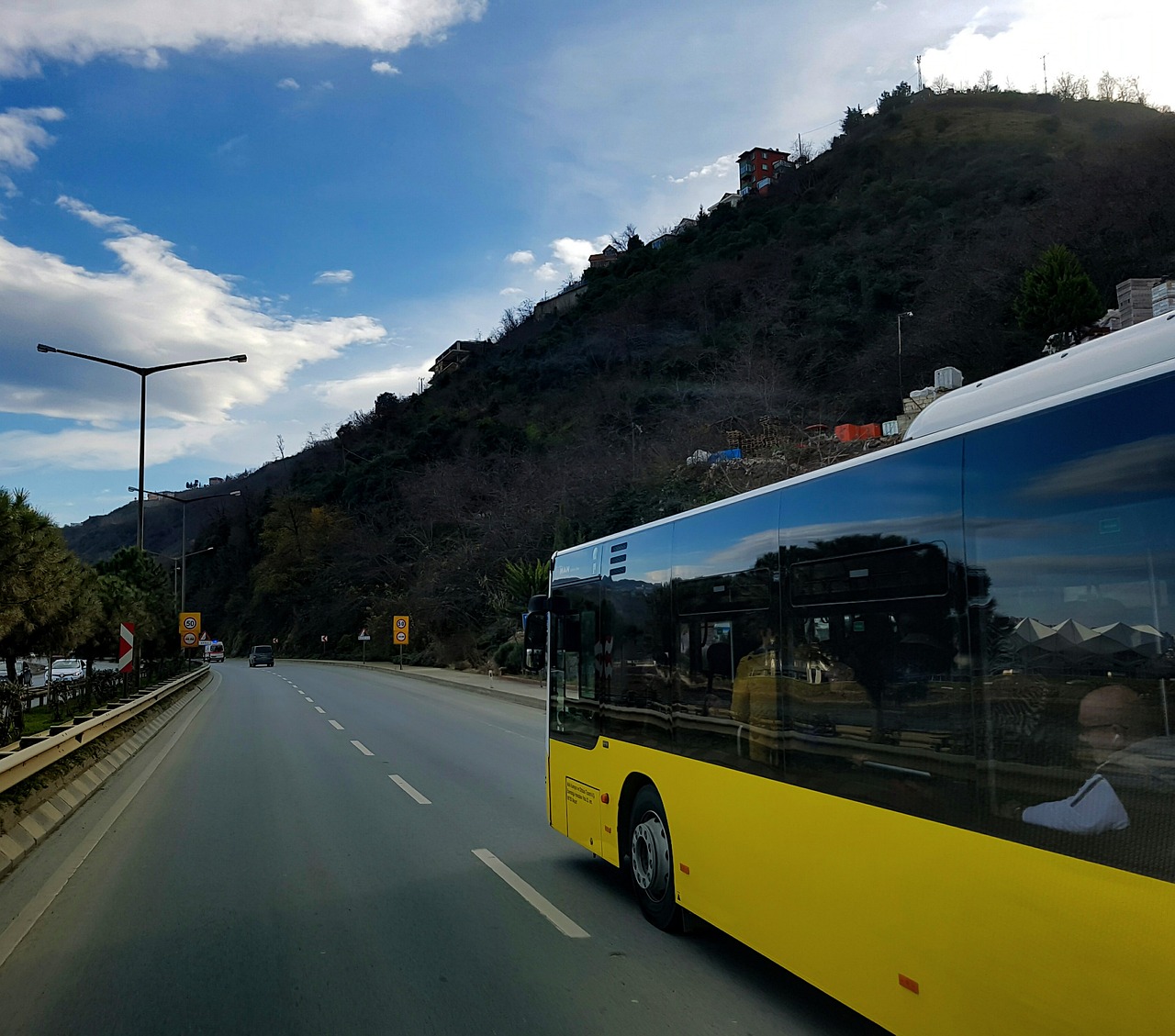 四川多景区开启铁路旅游专线模式